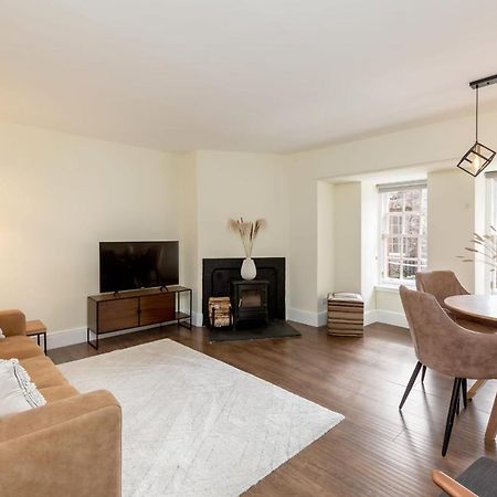 Apartmán Guestready - Elegant 2Br Period Flat In Oldtown Edinburgh Exteriér fotografie