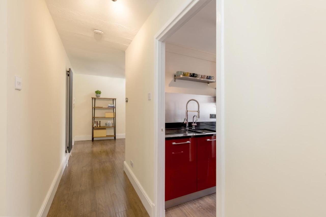 Apartmán Guestready - Elegant 2Br Period Flat In Oldtown Edinburgh Exteriér fotografie