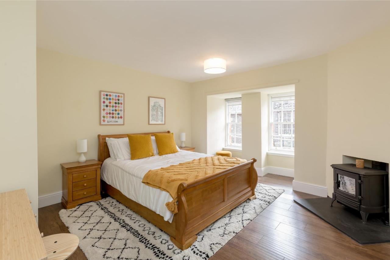 Apartmán Guestready - Elegant 2Br Period Flat In Oldtown Edinburgh Exteriér fotografie