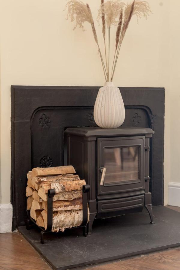 Apartmán Guestready - Elegant 2Br Period Flat In Oldtown Edinburgh Exteriér fotografie